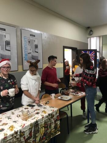 79724281_725843394585526_6195410579822215168_n