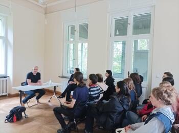 8fb80a88-02c7-4869-8fd2-2ff677431c2e