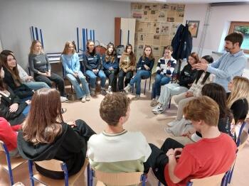 64e115b1-cbf6-43ce-8504-28dc9f9275bd