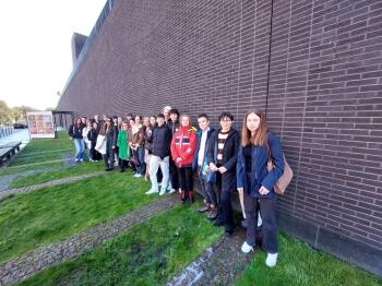 2ac8d62c-3746-4362-a1cb-47eb83522e74