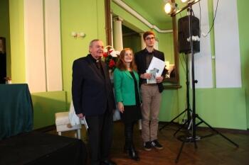 e3c9ea25-a1c3-4bf3-b1eb-617fc982d7c8