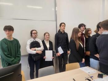 55a09d08-209a-43c4-85a1-c23b56db3db2