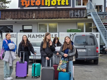 482224660_1220839426712548_6501756198244756427_n